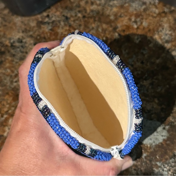 Native American Beaded Circular Coin Purse Wallet Lined leather hide zipper pull - Picture 7 of 7